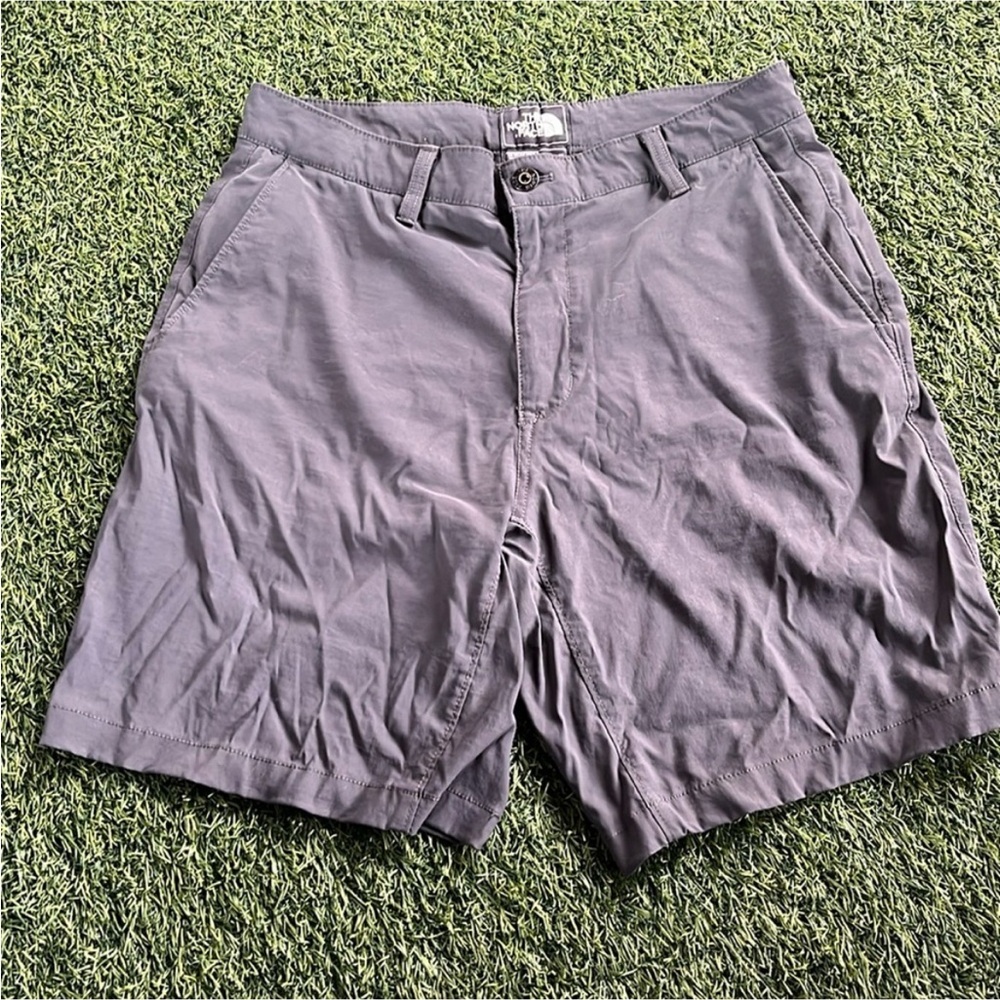 The North Face Gray Flat Front Shorts Lightweight Casual Wear